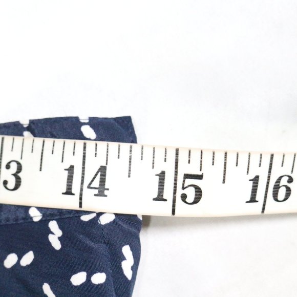 VTGFlowy Printed and Pleated A-Line Skirt Sz 10 US - Picture 13 of 13